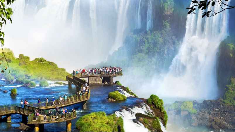 Aventura nas Cataratas do Iguaçu: Explorando o Lado Argentino!