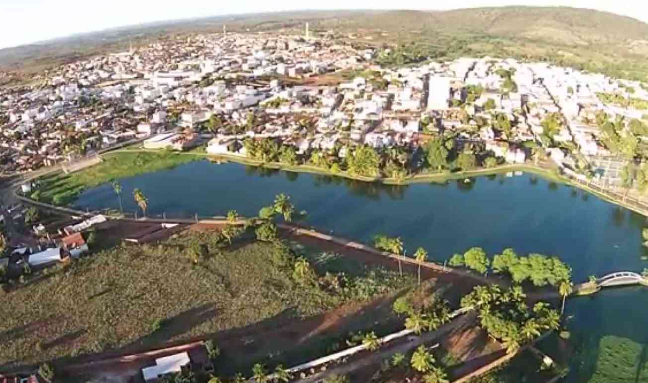 Caculé: Redescobrindo a Cidade da Minha Infância Após Décadas