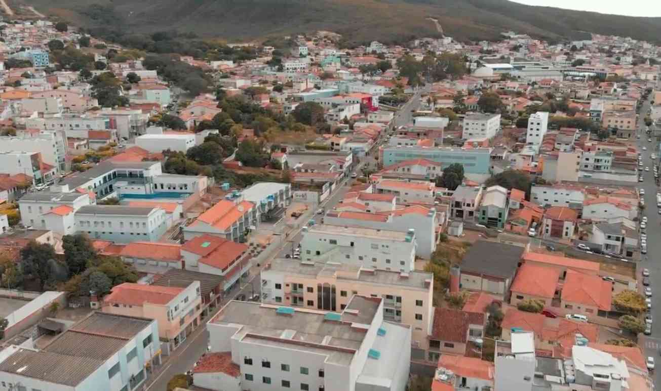 Revisitando Caetité, Bahia: Um Retorno às Raízes 