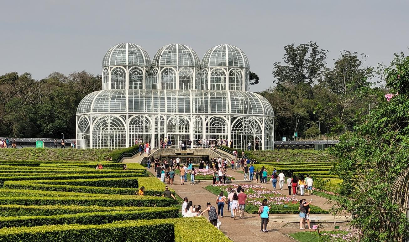 Explorando o Jardim Botânico de Curitiba: Um Refúgio Natural na Capital Paranaense