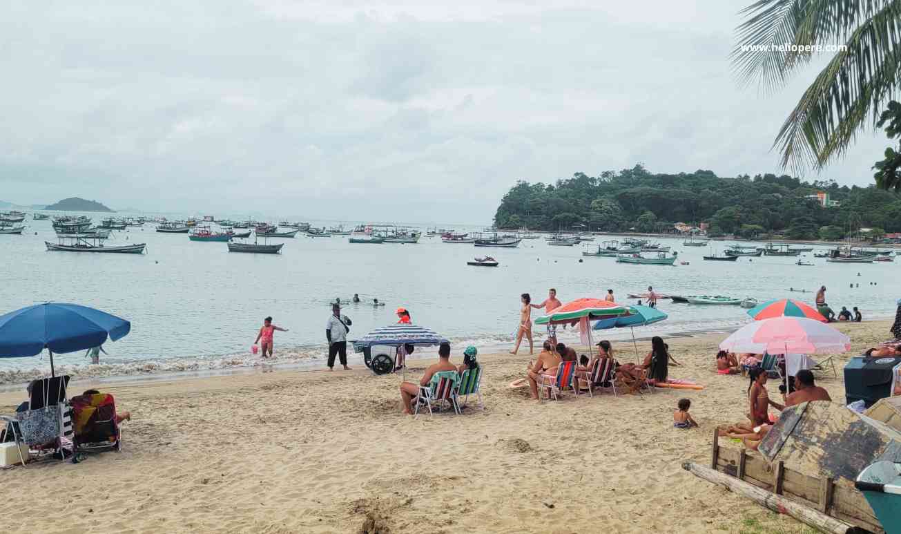 Aventure-se na Praia do Trapiche em Penha, Santa Catarina
