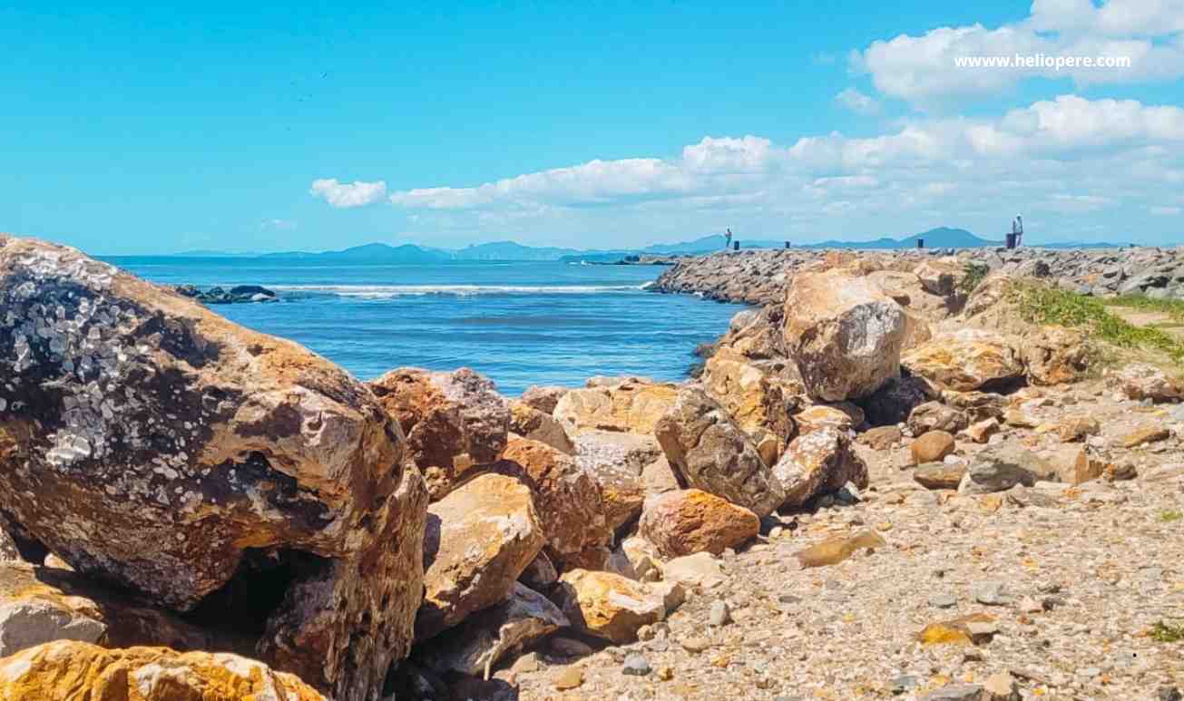 Explorando o Molhe do Gravatá: Um Dia Inesquecível em Itajaí