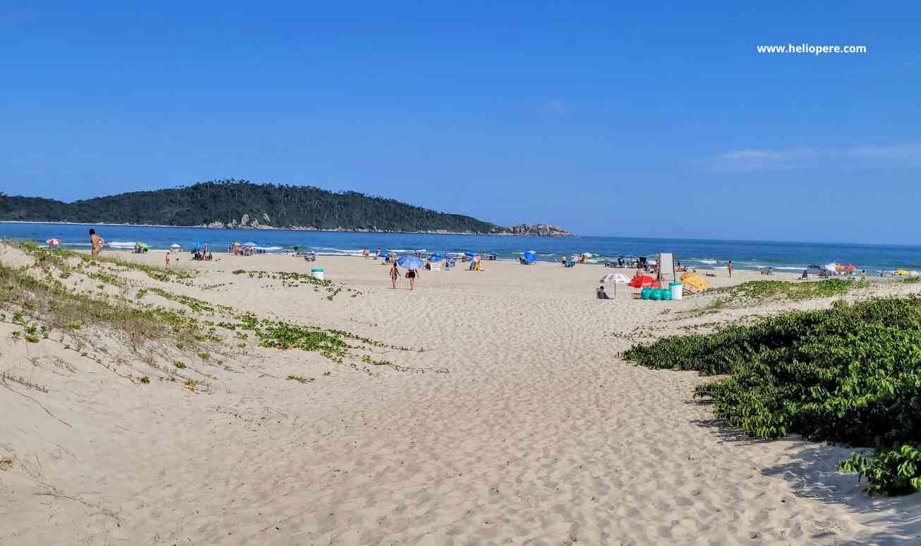 Guia Completo da Praia do Morro das Pedras: Como Chegar, O Que Fazer e Onde Ficar
