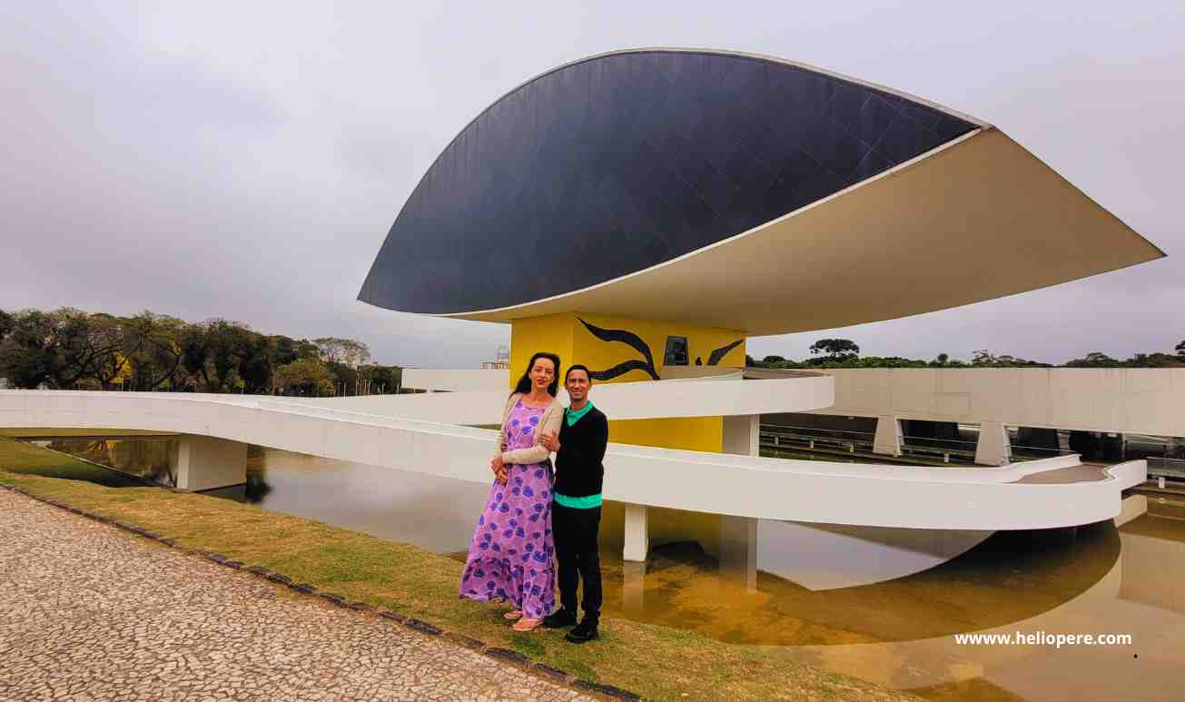 Museu Oscar Niemeyer: Visita ao Ícone Arquitetônico de Curitiba