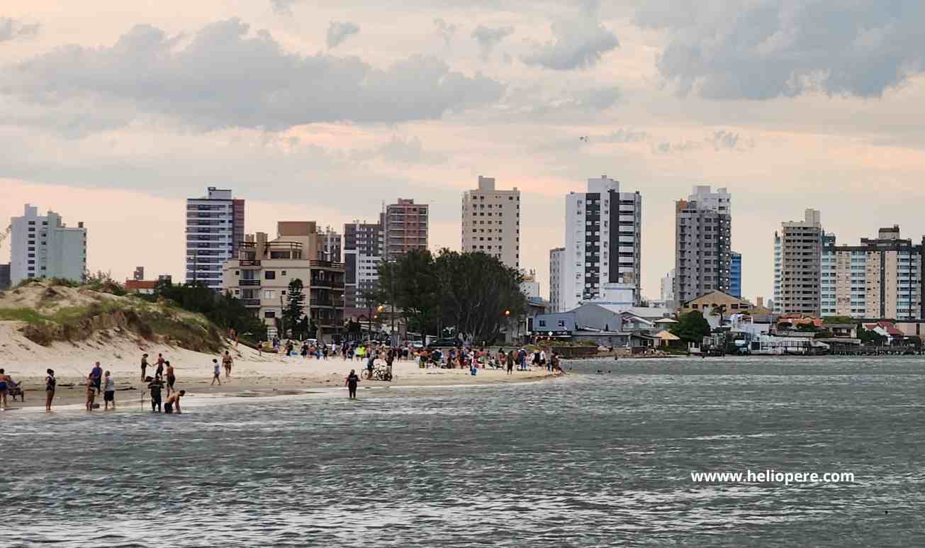 O Charme da Lagoa Tramandaí: Exploração e Avistamento de Golfinhos