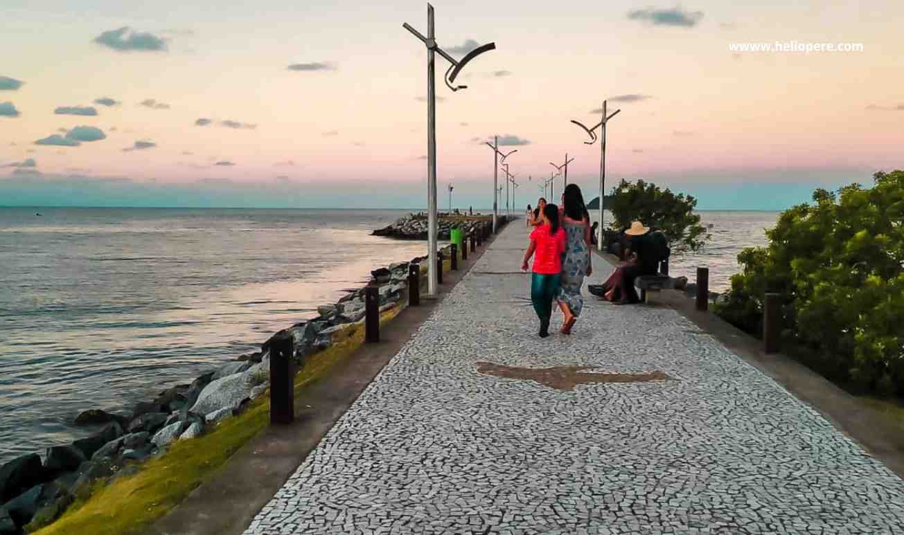 Pôr do Sol na Praia Alegre: Nossa Experiência em Penha, Santa Catarina