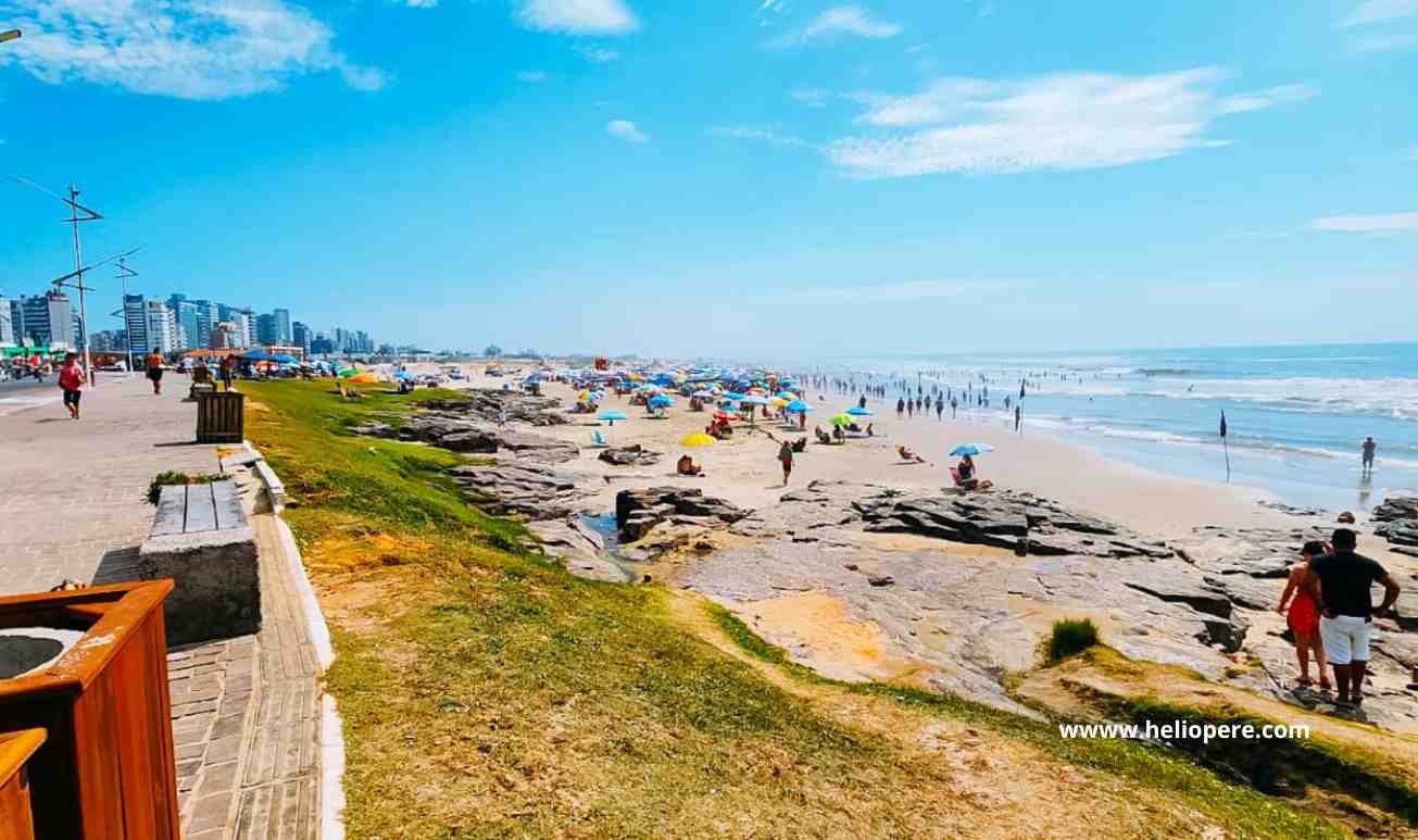 Praia do Cal: O Cartão-Postal de Torres, RS