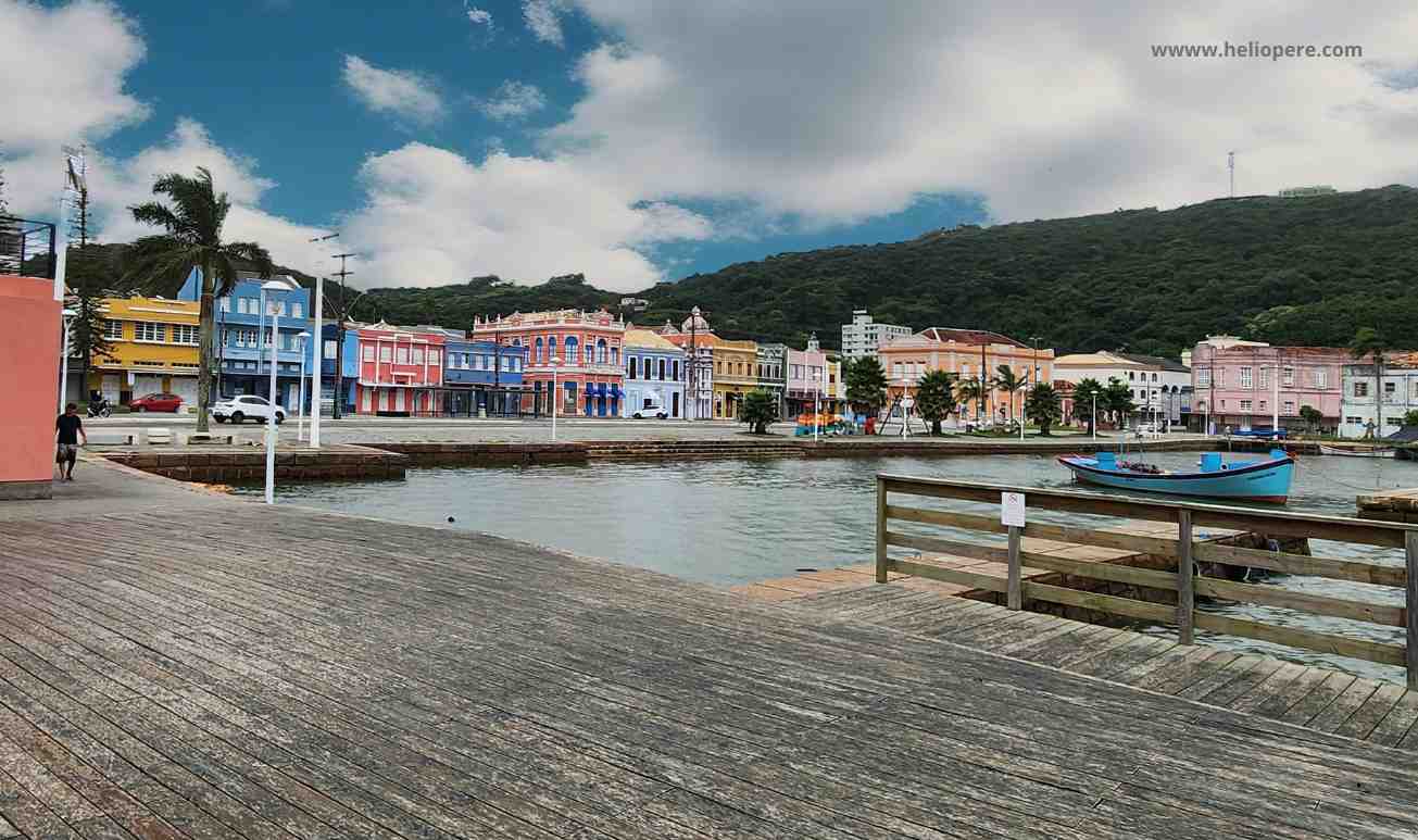 Um Passeio Pelas Ruas Históricas de Laguna, SC