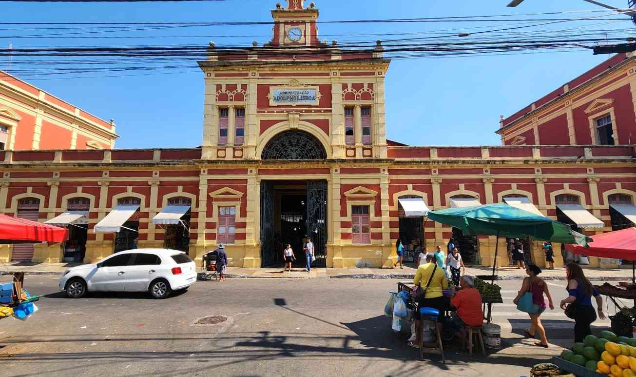 Conheça o Mercado Municipal Adolpho Lisboa em Manaus