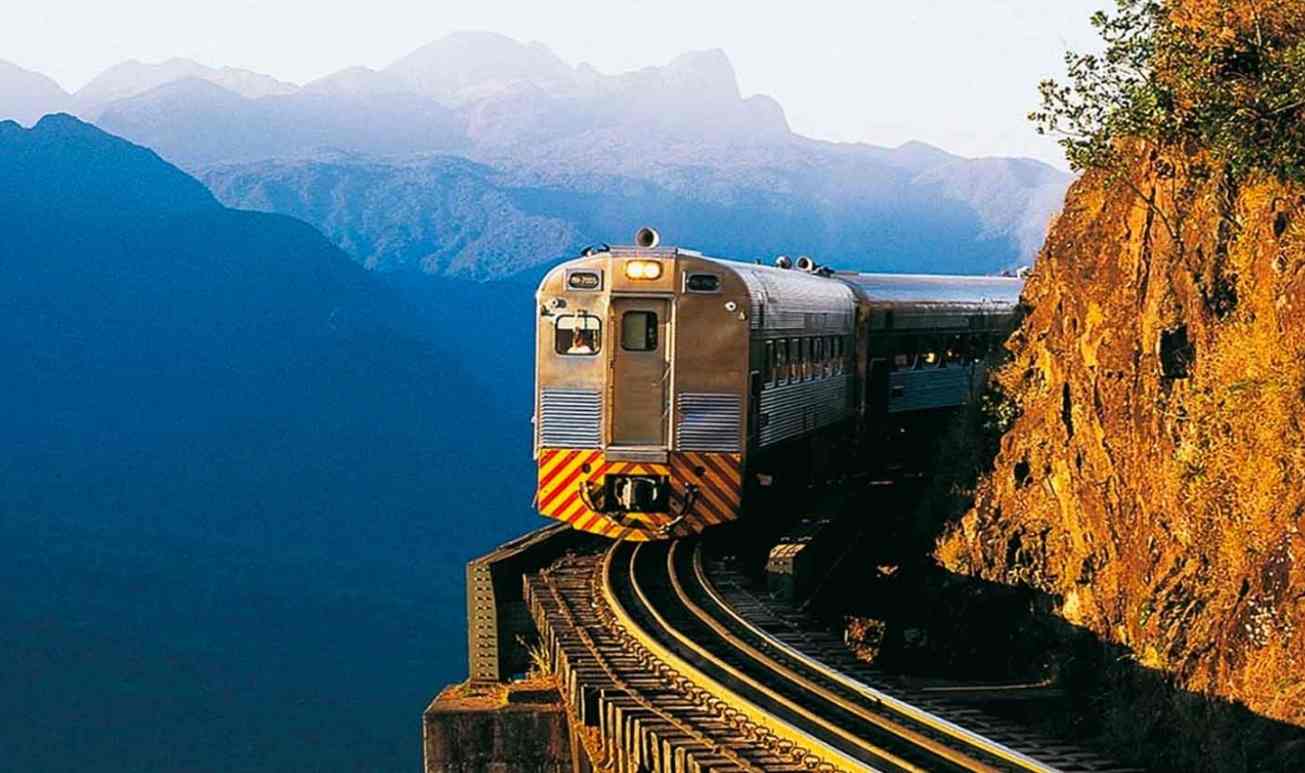 De Curitiba a Morretes: Uma Viagem de Trem que Superou a Suíça e Itália
