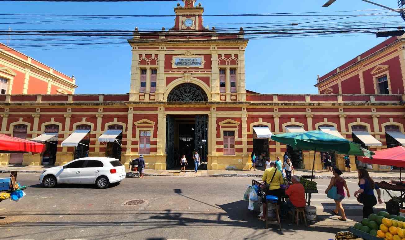 Mercados Municipais do Brasil: Um Roteiro de Sabores, Cores e Histórias por 15 Cidades