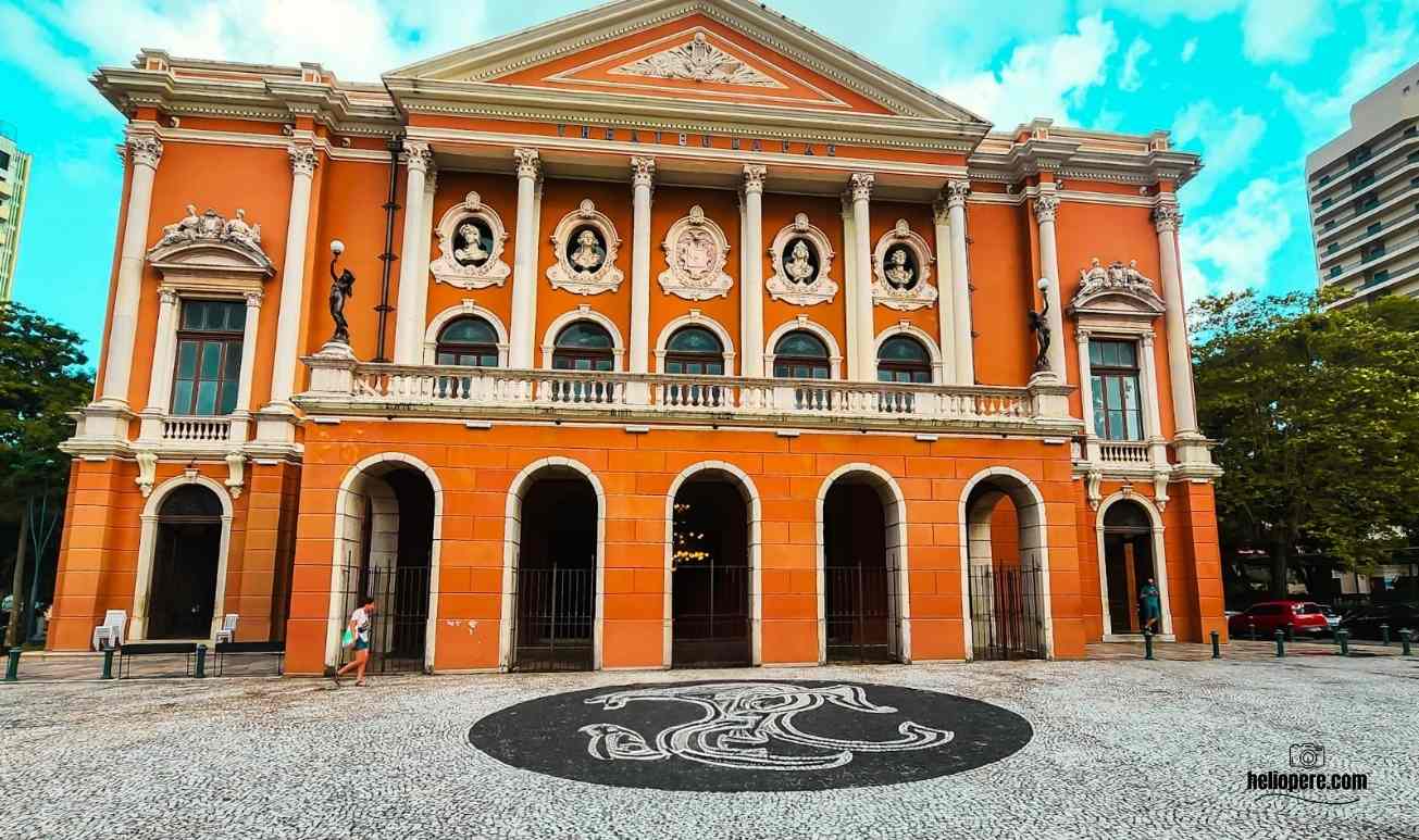Teatro da Paz: Um Mergulho na História e Cultura de Belém