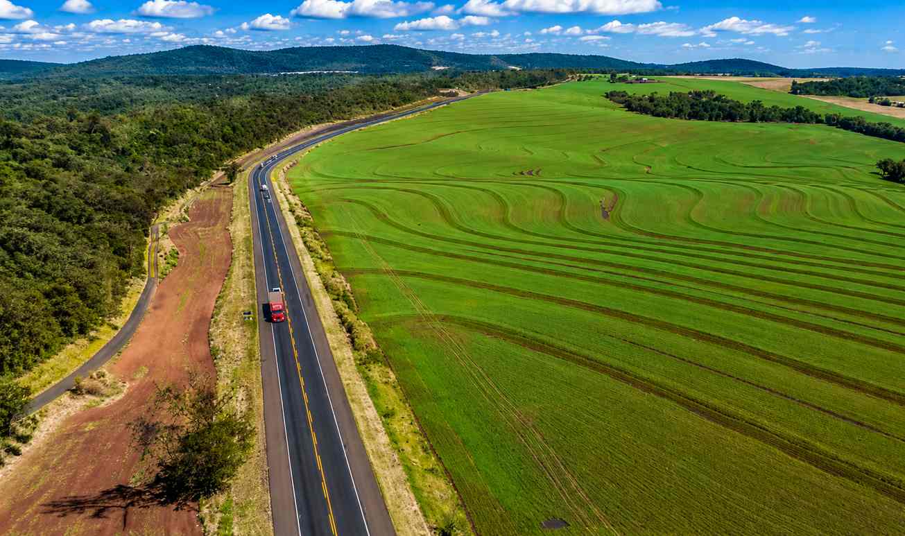 BR-277 na volta: etanol mais barato, caminhões e um puxão de orelha