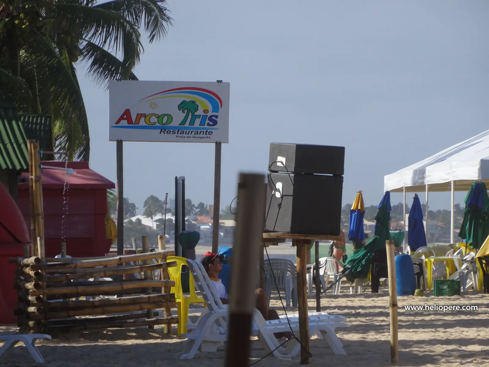 Praia do Francês e Gunga: cores, placas e o que ficou faltando